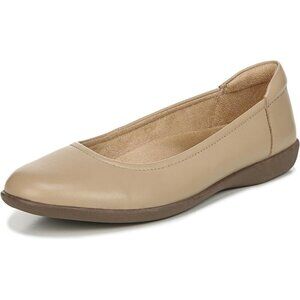 Naturalizer Women's Nude Closed Rounded Toe Slip on Flexy Ballet Flat Shoes